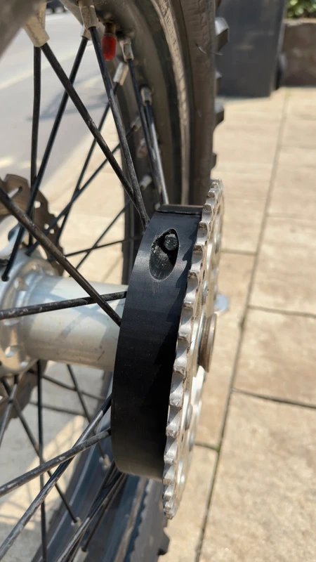 Anti-stuck chain device for enduro motorcycle - 7
